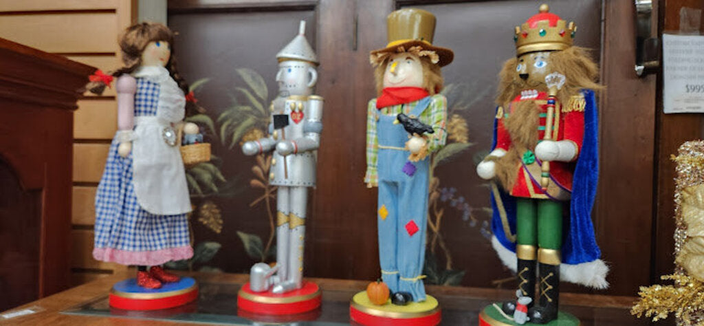 Wizard of OZ 4-Piece Nutcracker set