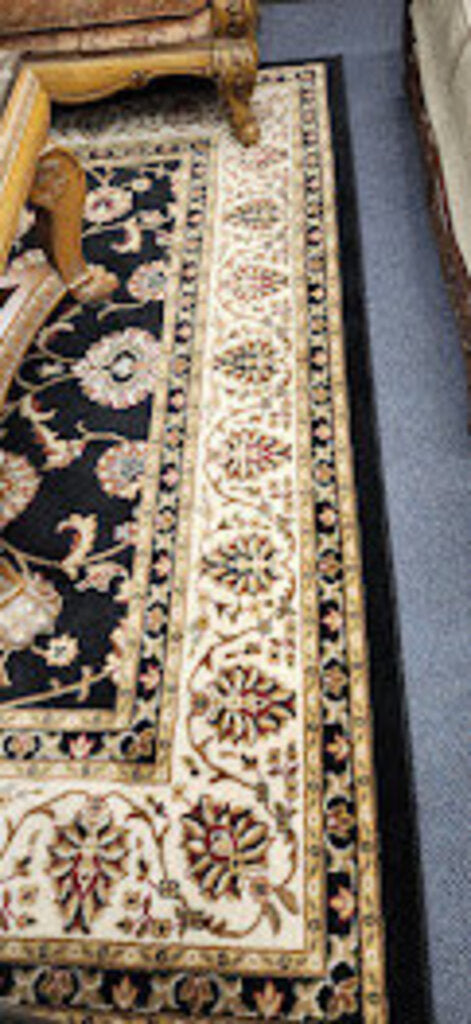 Large Ornate Decor Rug 7' 11