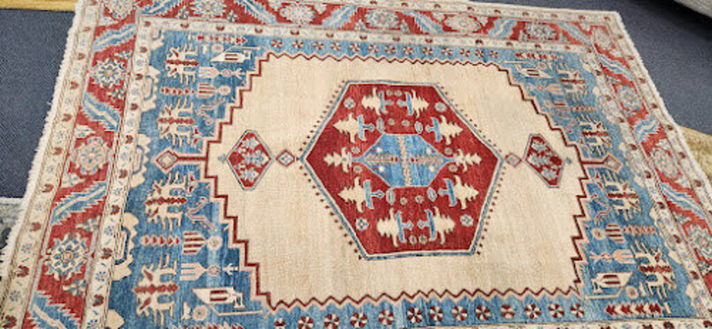 Aryana Afghanistan Quality Fine Knotted Handwoven Wool Rug