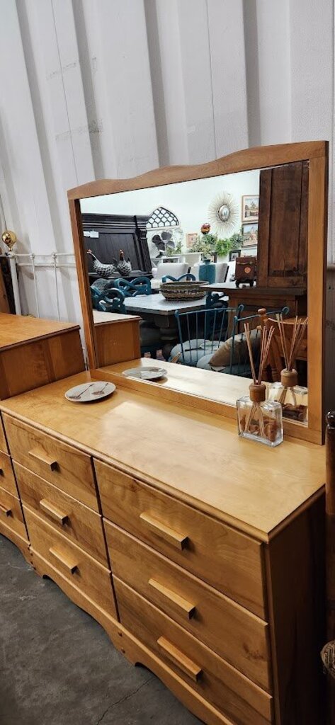 Long Mid-Century Style 6-Drawer Dresser with Mirror Canada