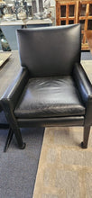 Load image into Gallery viewer, Dining Table +Leaf+8 Leather Mitchell Gold Rolling Chairs
