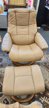 Load image into Gallery viewer, Stressless Ekornes Medium Recliner Swivel with Ottoman
